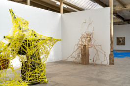  mtrl, Ausstellungsansicht, 2021, Werkschauhalle, Baumwollspinnerei, Leipzig